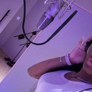 Bitches on my dick (Explicit)