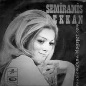 Bana Yalan Söylediler Hoodtrap