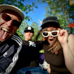 RED FLAG (feat. Viola Kaukoranta)