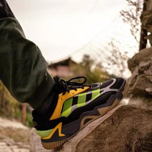 Kicks (feat. Camylio, Ryan Trey & Sukima Switch)