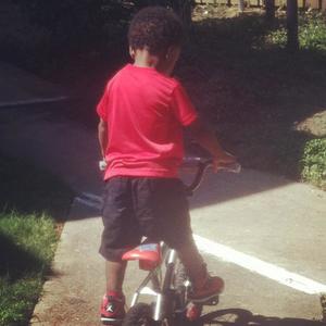 Get Money (feat. James Jharde)