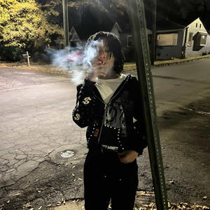 White toes (feat. Kye16) (Explicit)