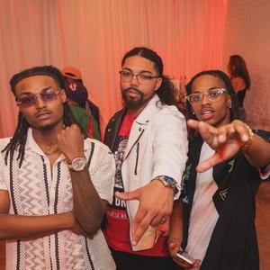 YEAH OKAY (feat. KvngRoyalty) (Explicit)