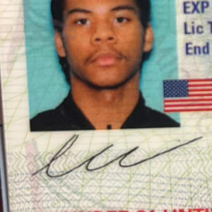 Tussle (feat. Danhewkyd) (Explicit)