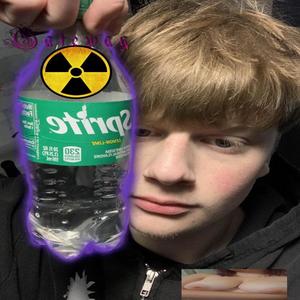 slippas on (feat. Ahst) (Explicit)