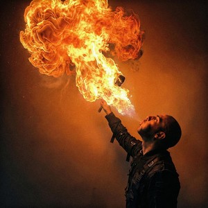 Menare (feat. Shapur) (Explicit)