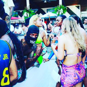 Making da Bandz (Explicit)