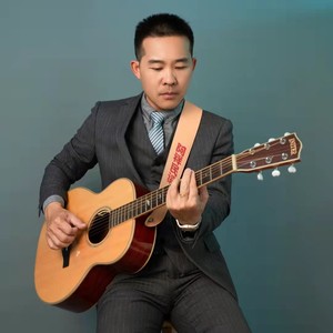 最美的你给醉美的蕉岭 (伴奏)