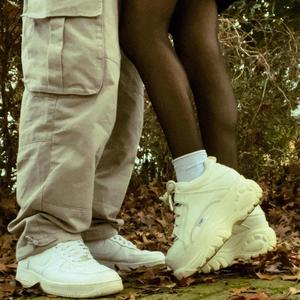 mi manca (feat. GiovaneRoyce) (Explicit)