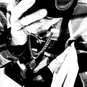 LoveMeFor (feat. dontknowmorgan) (Explicit)