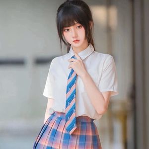 不是因为寂寞才想你