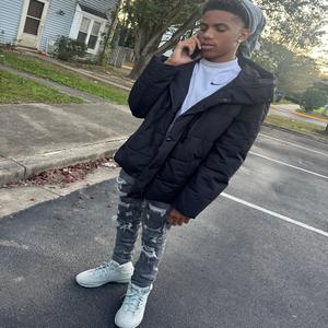 Tie Ur Lace (Explicit)