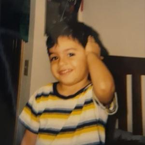 Julián Hernandez - No Money