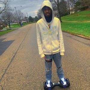 Duffle Bag Boy (feat. Bravoo Hunnidz) (Explicit)