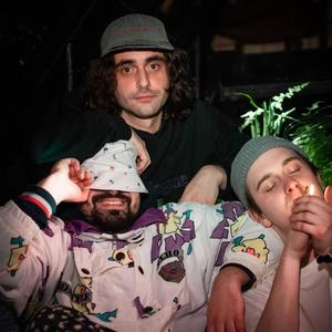 Coasting(feat. Miły ATZ) (Explicit)