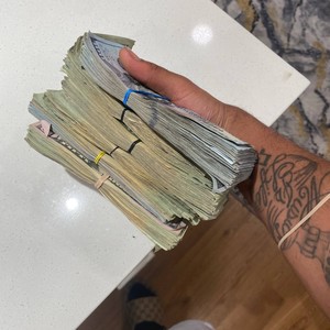 Show Me Love (feat. Rangeroverhang & Cashbags) (Explicit)