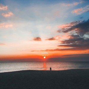 2 soon (翻自 keshi)