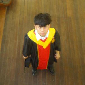 i just wanna stay 16...