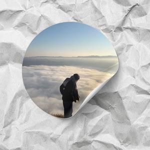 Glimmering Horizons