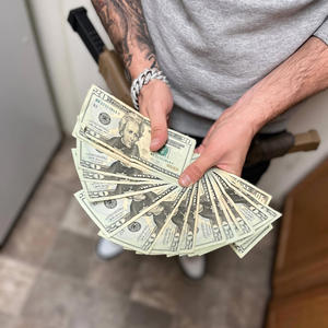 We run it (feat. kbmjayglizzy) (Explicit)