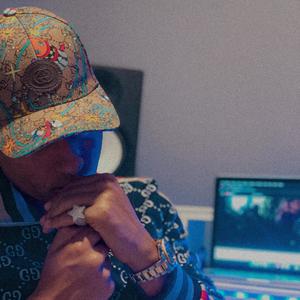 DOM PERIGNON(feat. MC GAB LUCA & MC VINT)