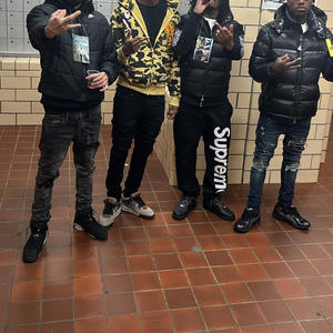 African snipa (feat. Maneuver) (Explicit)