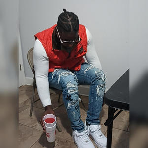 Sippin mud (feat. Stryka & Che Guala) (Explicit)