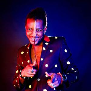 Africa dance hall (feat. Apollo J, Tiwony, lyricson & Singleton)