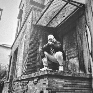 nella bando...(feat. w1ntrrr) (Explicit)