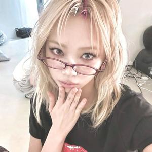 Bibi (feat. Justward) (Explicit)