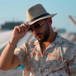 Una Ca Ea (feat. Morgana, Bogdan Effe & Nikolas Sax)