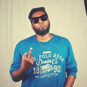 Thedichoru Dhinam Thindru