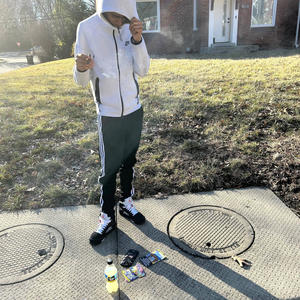 Jordann2x-Thumbin (Explicit)