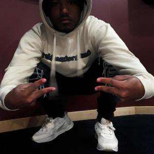 No friends (feat. King A) (Explicit)