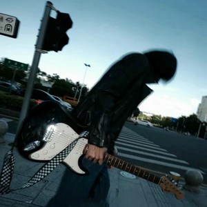 林瑜 - 要么出众 要么出局