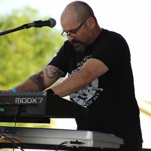 Losing My Religion (feat. Scott Van Teeffelen)