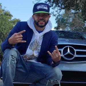 Dusse and escents (feat. 2shay & Chef Killz) (Explicit)