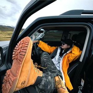 Bron a Stranger (0.8X无损音质)