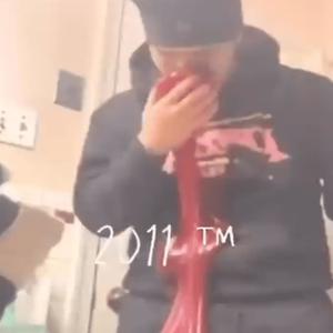 1inamillion (feat. 4xlowkey) (Explicit)