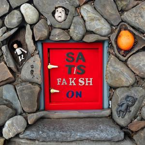 Satisfakshon (feat. Donhowe, Dannick Red & Kenasz)