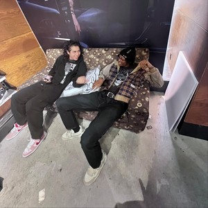 flipaklip (feat. zimizu) (Explicit)