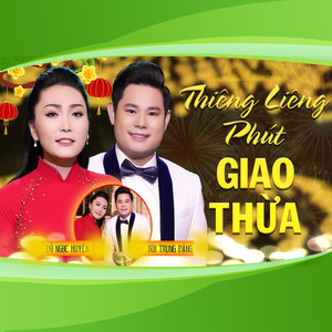 Thiêng Liêng Phút Giao Thừa