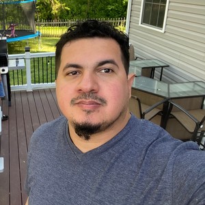 Man Like Me (feat. Lamar Robinson) (Explicit)