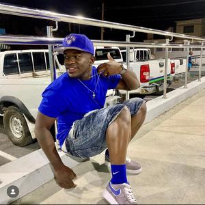 dando corriente (Explicit)