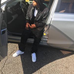 I Keep The Plug (Explicit)