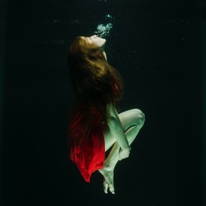 Midis Nesh (feat. Foxxi)