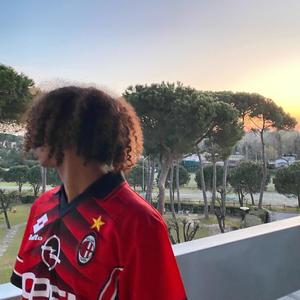 la vie est belle (feat. Vanucas) (Explicit)