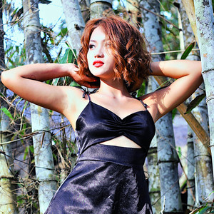 Quên Mất Em Là Ai (Acoustic)