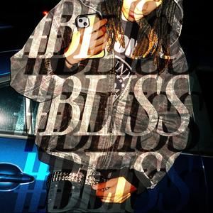 RACKS ONNA TABLE (Explicit)