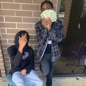 WAFFLE HOUSE (feat. VLBryson) (Explicit)